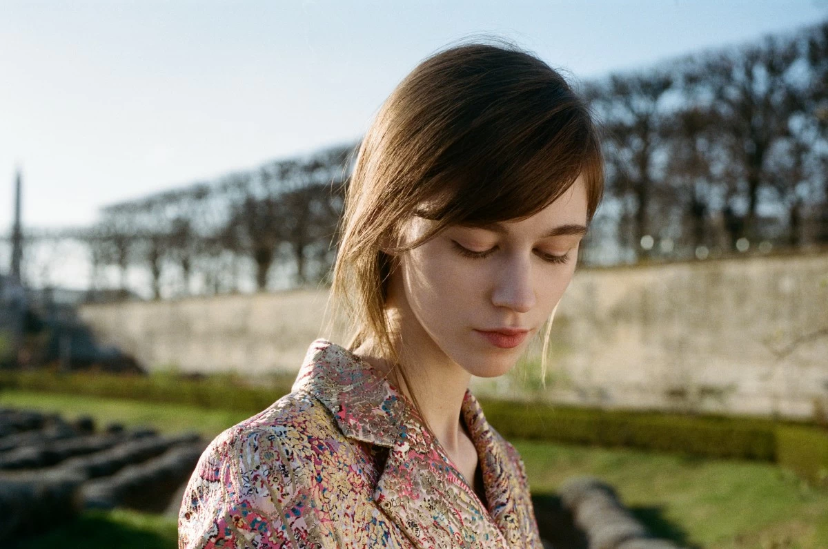 Get the Dior 'Parisian girl' look: Fresh, luminous beauty from the fall-winter 2026 show - Manila Bulletin by Jane Kingsu-Cheng