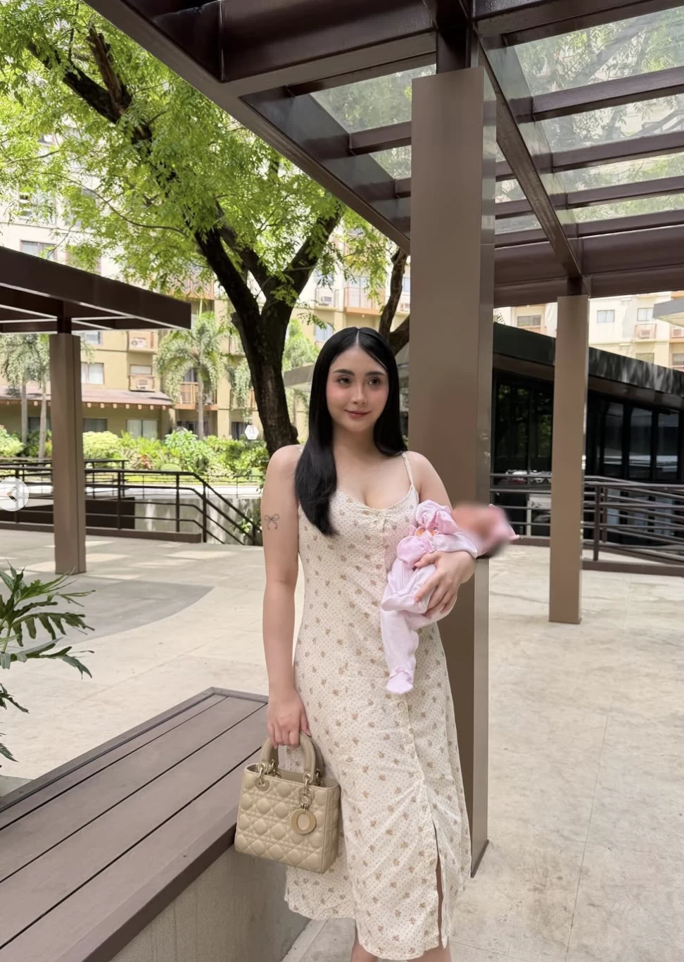 Bea and her baby, Victoria Hope.