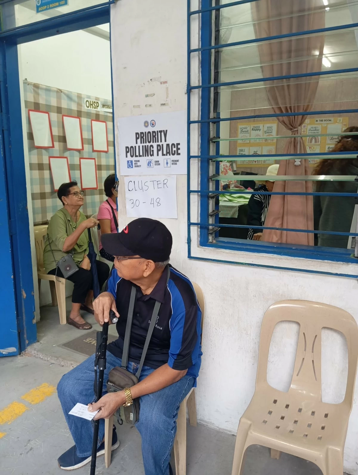 A senior citizen waits for his turn to cast his vote at the Priority Polling Place at San Jose National High School in Antipolo (photo by Nel Andrade)