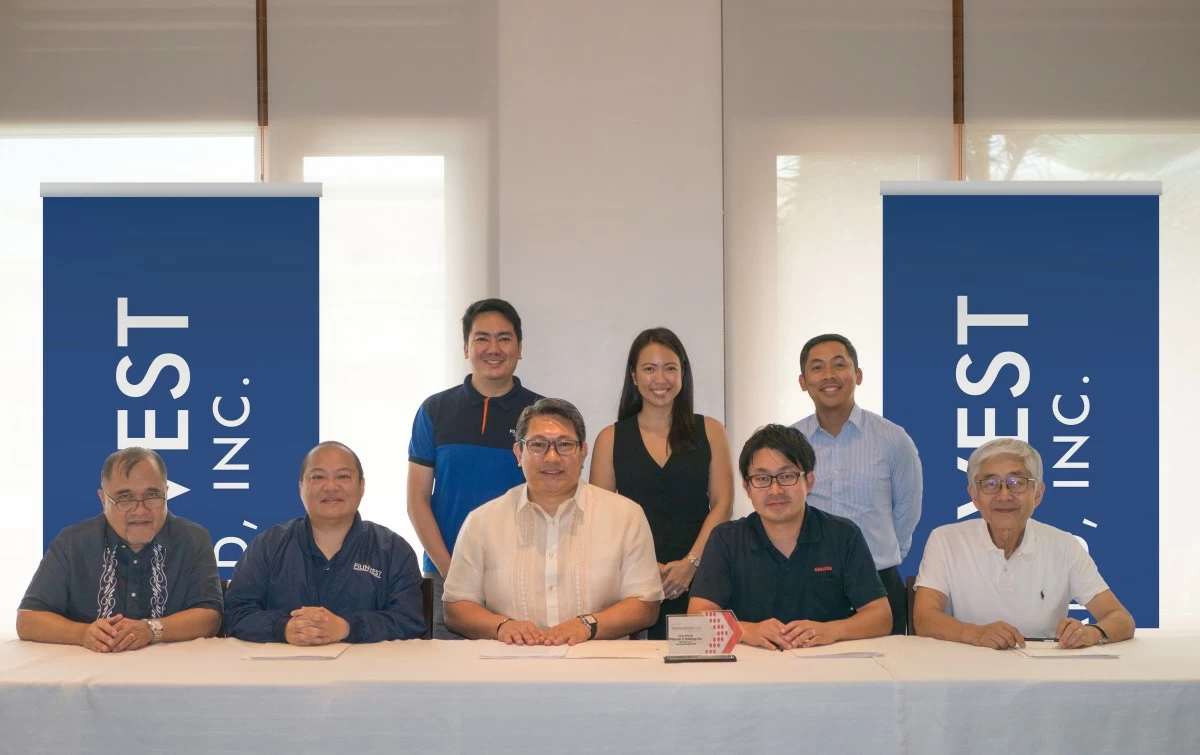 In photo: (seated L-R) Francis Ceballos, Head of Industrial and Logistics – FLI, Andrew Gotianun III, Head of SCM – FDC, Tristan Las Marias, President and CEO – FLI, Ken Yamanoi, Director – Platinum 7i, Kiyoshi Yamanoi, Chairman – Platinum 7i (standing L-R) Mark Lester Limbo, FIPC Project Development Manager – FLI, representatives from Cushman and Wakefield