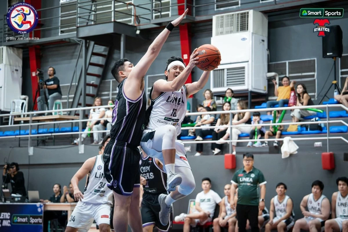 St. Jude’s Jason Ligad tries to score against St. Stephen’s Kish Co.
