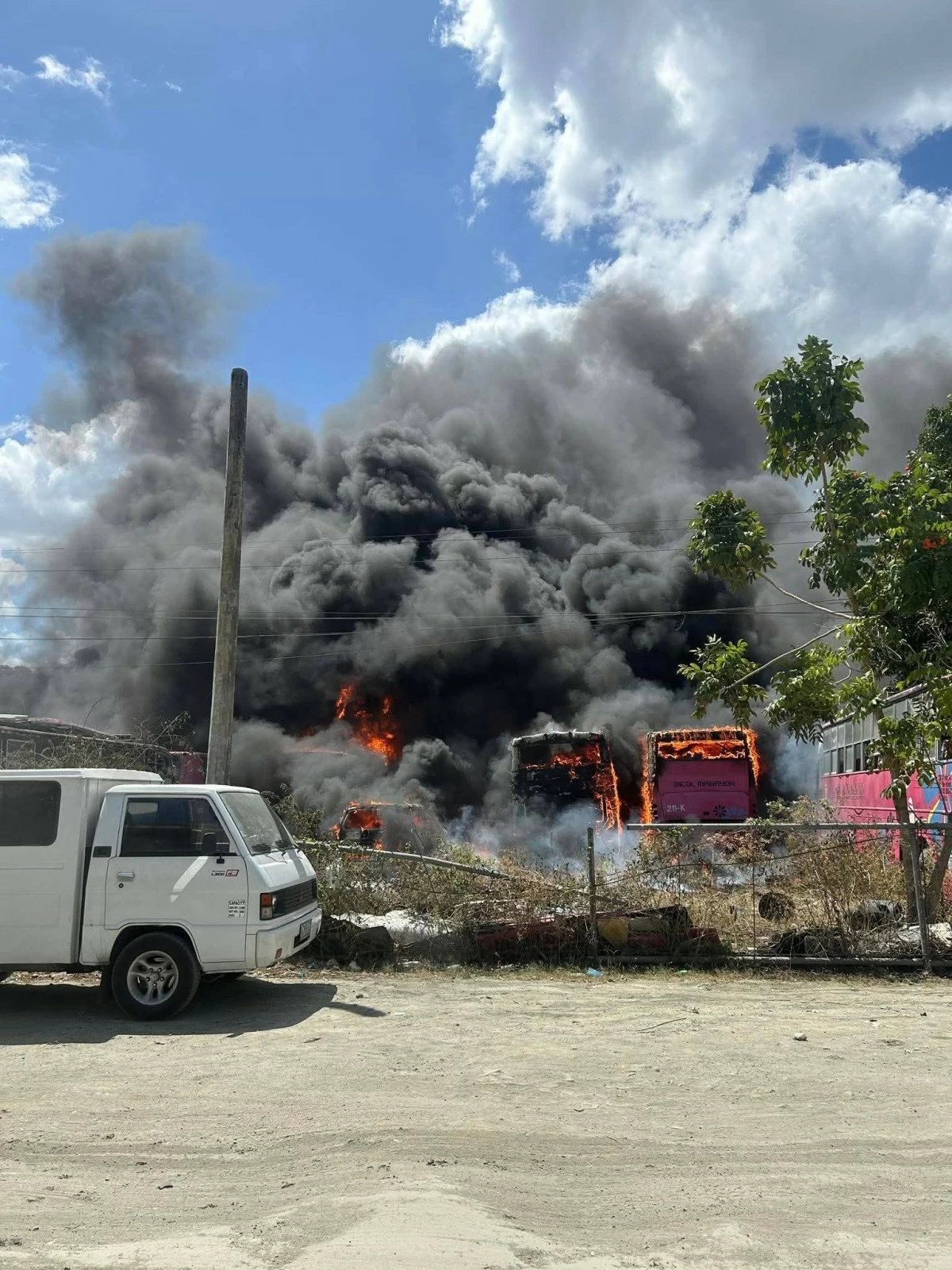 Firefighters and volunteers respond to a vehicular fire that damaged several buses in a garage in Barangay Mayamot, Antipolo City. (Photos courtesy of Santolan Fire and Rescue Volunteer Brigade)