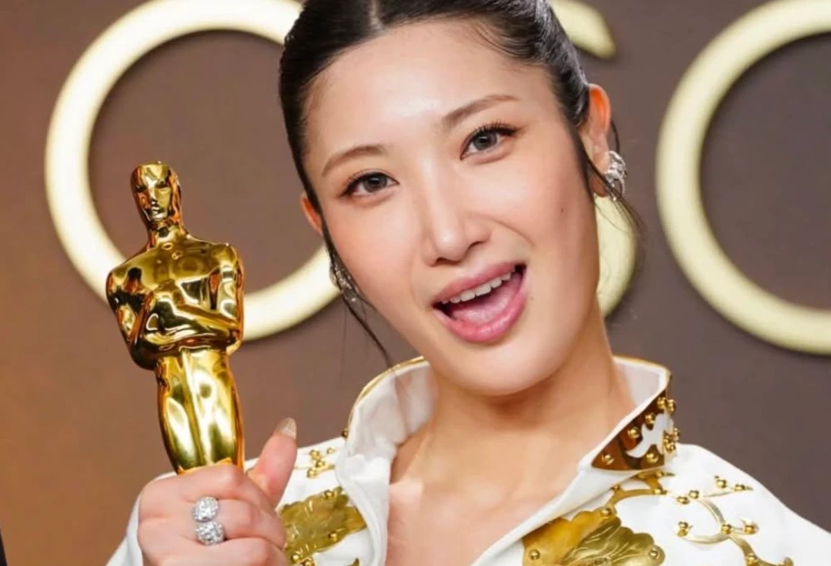 EJAE, winner of the award for Best Original Song for 'Golden' from 'Kpop Demon Hunters' (AP)