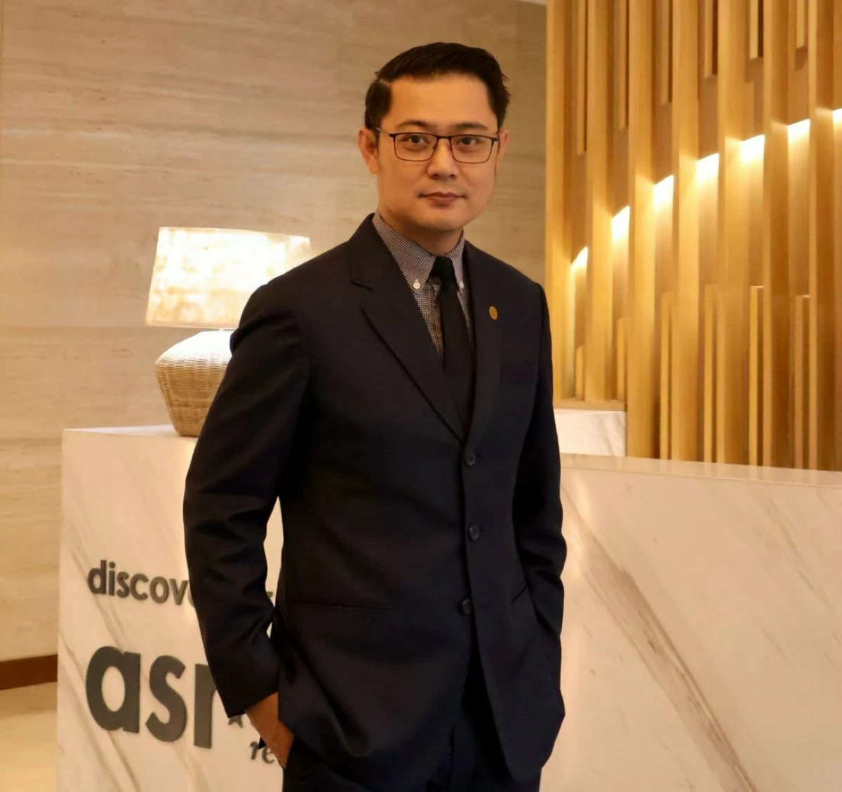 Somerset Valero Makati General Manager Randie Gutierrez 