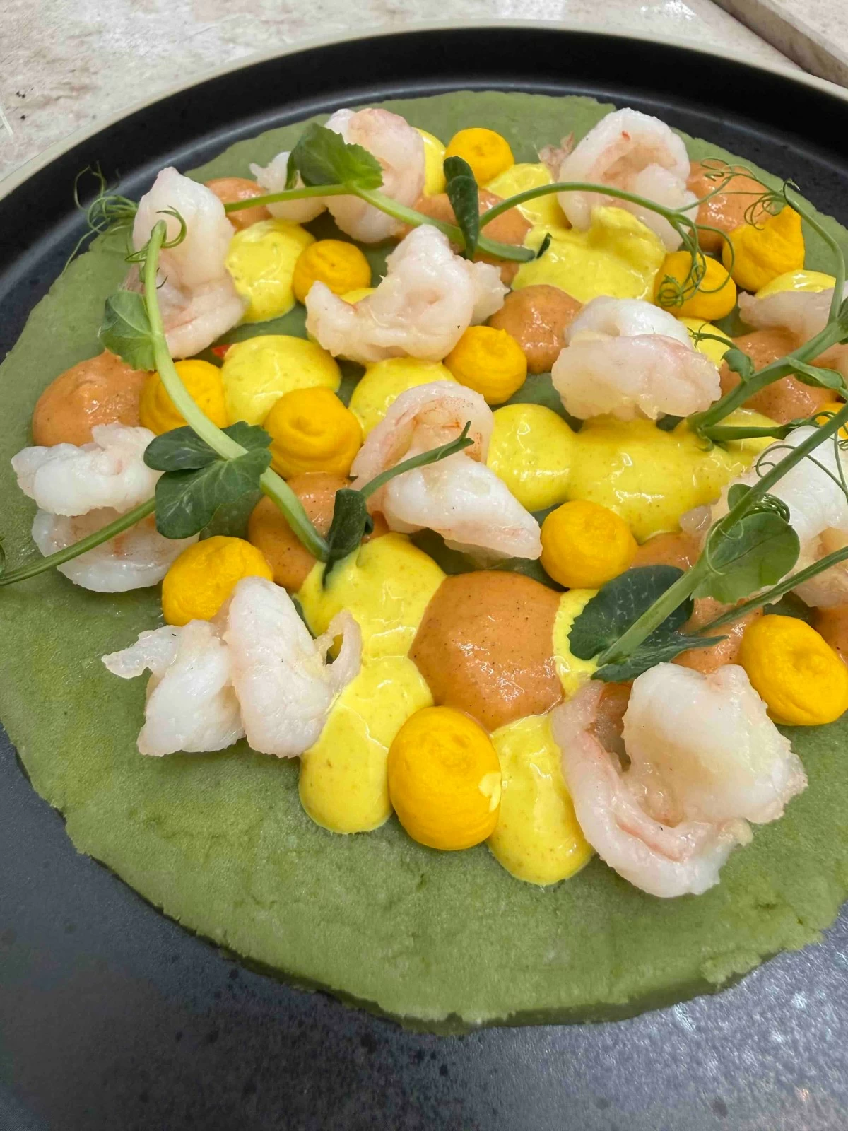 Causa Con Langostinos Al Ajo