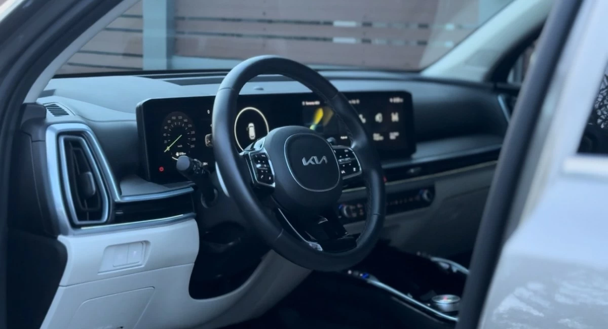 Hybrid technology blends electric power with fuel efficiency, making longer drives smoother, quieter, and more sustainable.