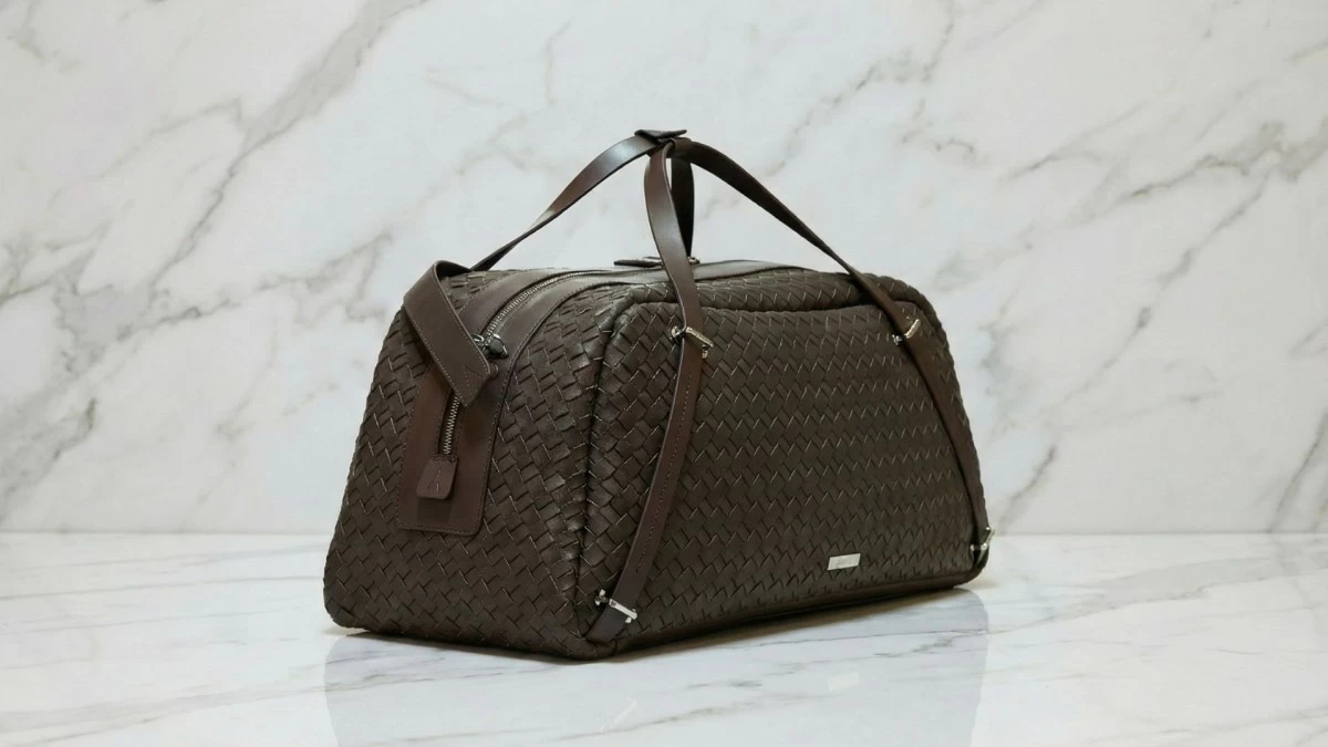 Atlas Overnighter (in brown)
