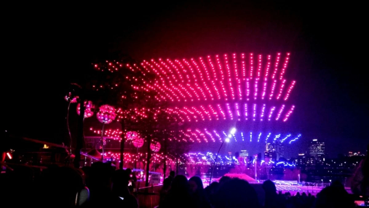 The BTS Comeback Drone Light Show at Tteuksom Hangang Park in Seoul on March 20 (Jonathan Hicap) 