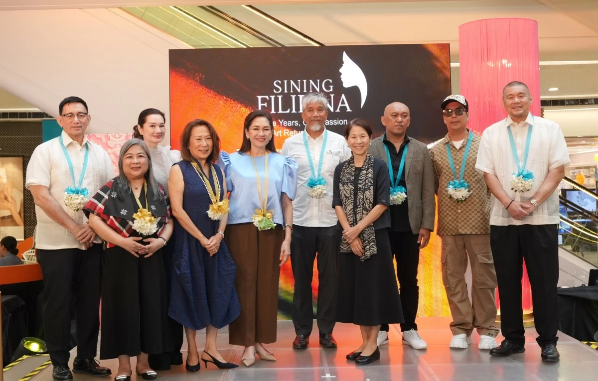 The panel of judges comprised of Tin-Aw Art Gallery founder and director Dawn Atienza, Metropolitan Museum of Manila trustee Louie Bate, Project Space Pilipinas in Lucban founder Leslie de Chavez, Manila-based realist artist Alfredo Esquillo Jr., Linangan Art Residency founder Manny Garibay, Christie’s Asia consultant Angela Hsu, and internationally acclaimed Filipino contemporary artist Ronald Ventura. 
