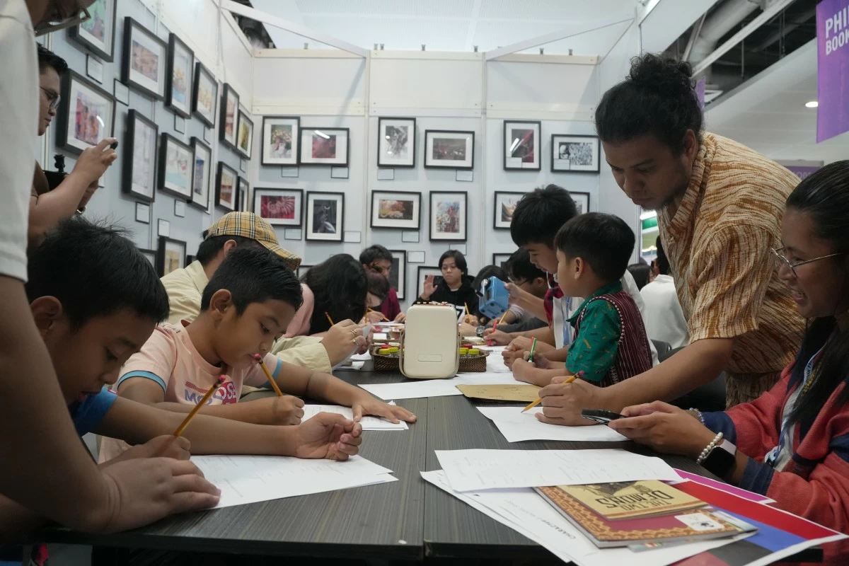 Kids at Bahay Illustrador