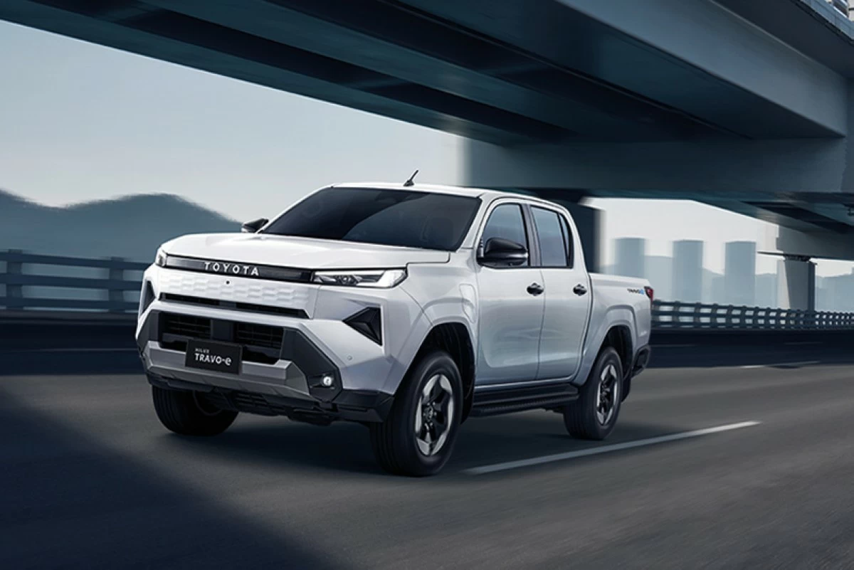 Toyota Hilux BEV
