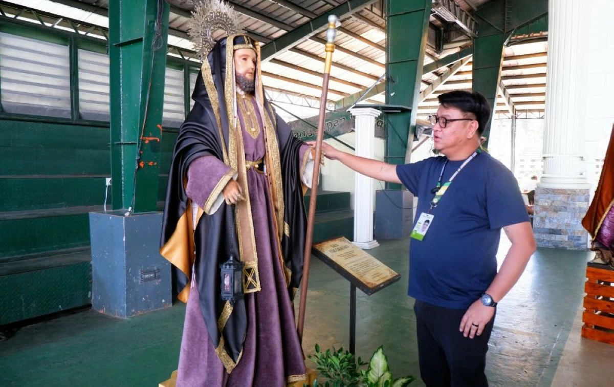 CITCAO Head Jose Paolo D. Diaz at Cordero: 11th Lenten Exhibit at the Hon. Marciano Mapanoo Park in Carmona City (Photo by Carla Bauto-Deña/MANILA BULLETIN)