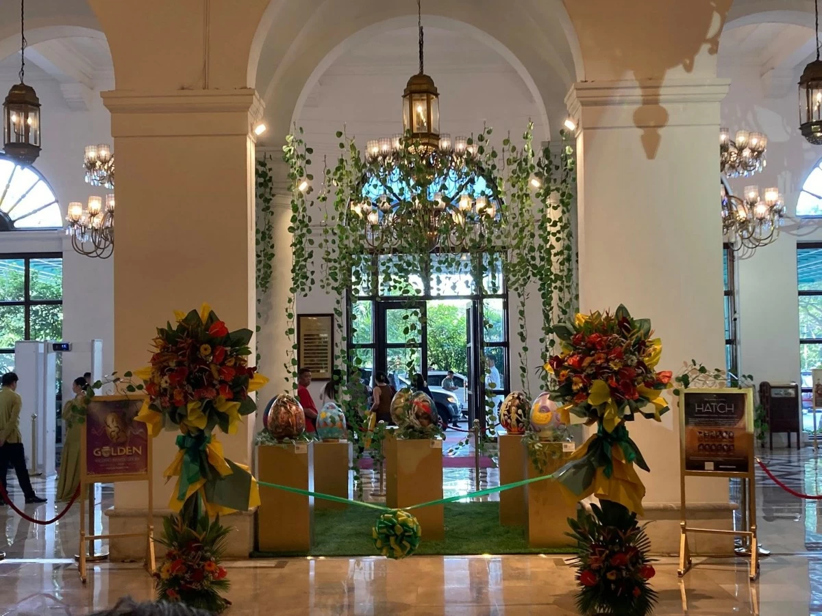 CONTEMPORARY VISIONS, TIMELESS SETTING Hatch artworks on display at The Manila Hotel