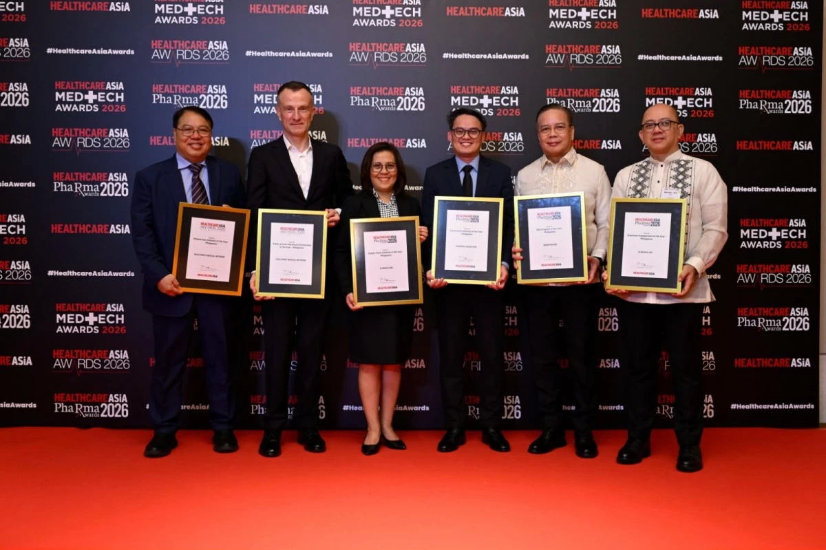 AC Health Group executives led by Healthway Medical Network CEO Jef Peeters and AC Health Pharma Ventures CEO Atty. Yet Abarca receive recognitions from Healthcare Asia Awards