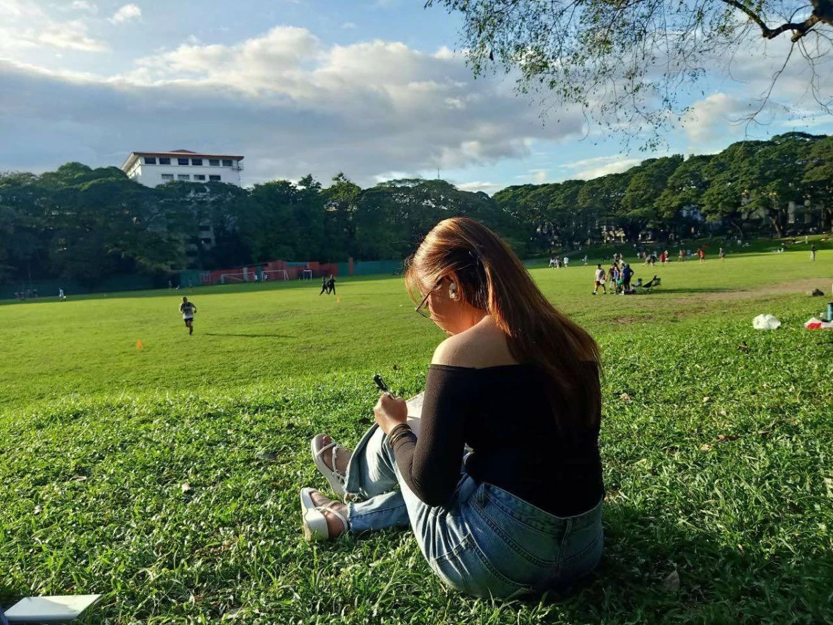 QUIET TIME The author enjoy traveling and working with her journal