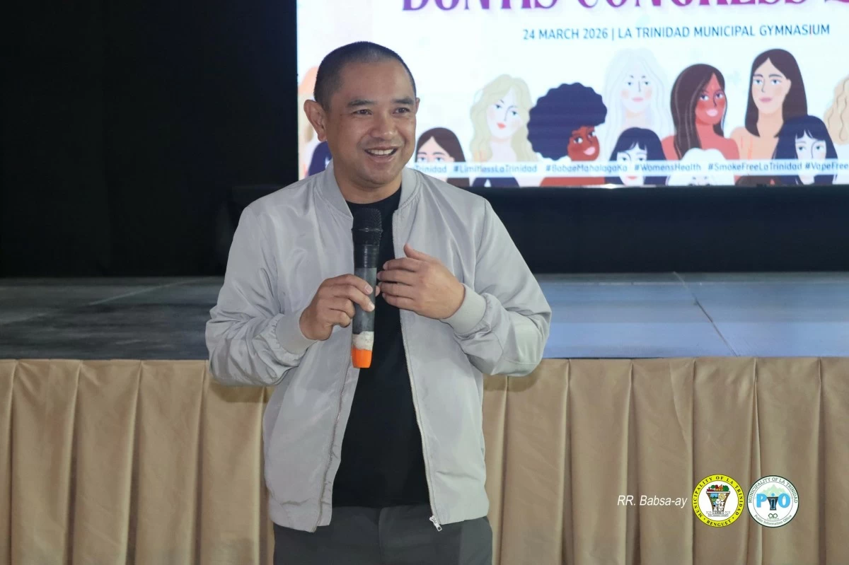 Событие с тремя слоями пирога из клубники в Бэнгете: продано 11 000 кусков