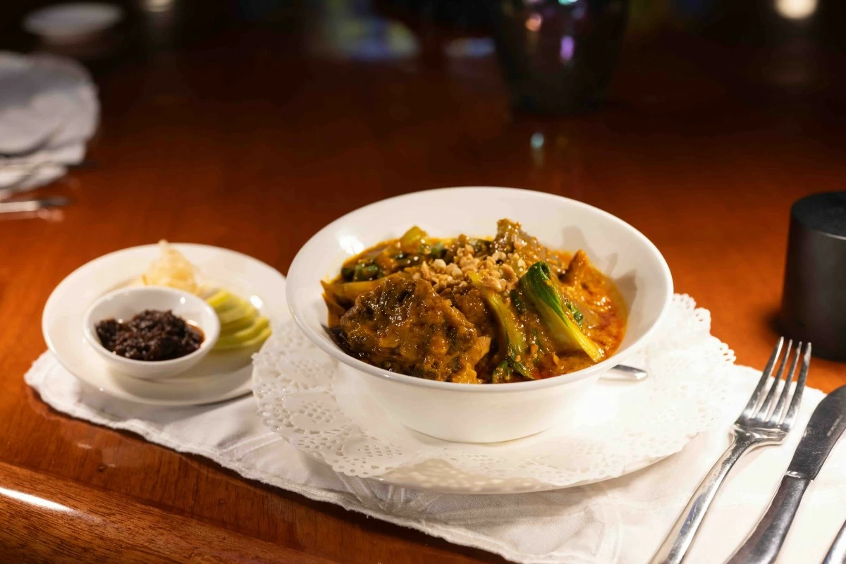 KARE CLASSIC A rich, well-balanced kare-kare with tender beef and a sauce that holds its depth. (Photo courtesy of Plantation Bay)