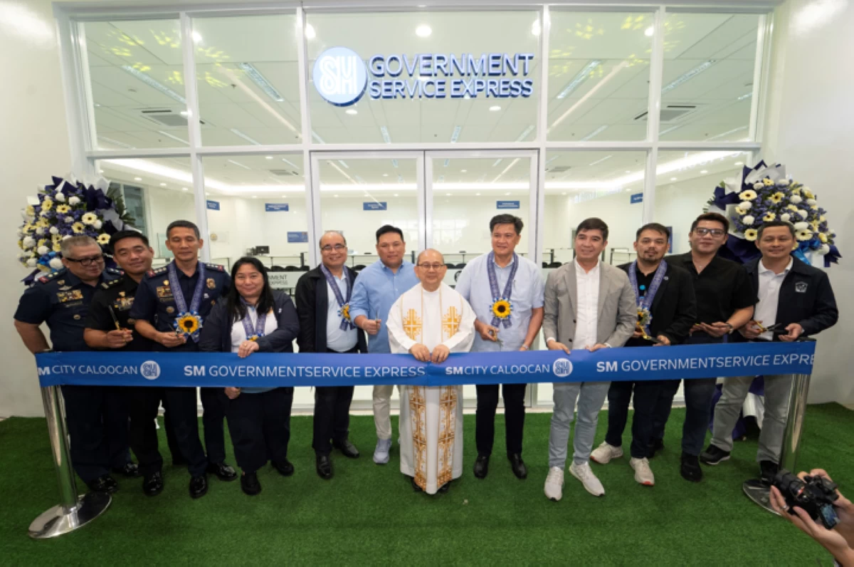 Officials from SM Supermalls, the Caloocan LGU, and partner government agencies lead the ribbon-cutting ceremony to formally open the Government Service Express at SM City Caloocan. Left to Right: PLTCol Teoson M. Rosarito: PNP Assistant Chief of Police for Operations - Caloocan Mr. Jacky L. Ngina: BFP Caloocan City Chief Fire Marshall PCol Joey Goforth: PNP Chief of Police for Operations - Caloocan Dr. Bernadette C. Lico: Philhealth Vice President - Regional NCR Mr. Fernando F. Nicolas: SSS Vice President - Regional NCR Mr. Chris Martin D. Coquia, ROH - Central 1, SCMC Rev. Fr. James Nitollama Atty. Redemptor Peig: Legal Officer - Office of the City Administrator, City Government of Caloocan Mr. Royston A. Cabunag - Assistant Vice President, MSME, Job Fairs & GSE, SCMC Mr. Ronald Watson: PRC Regional Director Mr. Michael Natoplag: Chief of Staff for Office of the Vice Mayor, City Government of Caloocan Isidro G. Ordillano: Pag-IBIG Fund Marketing Specialist