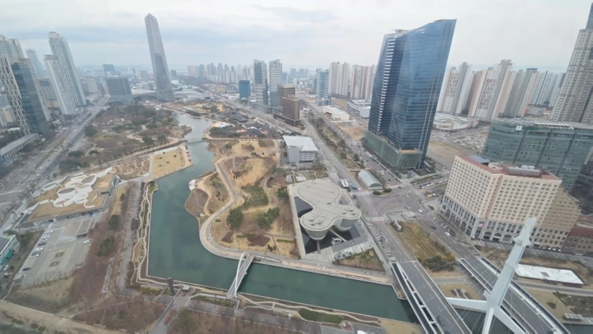 Incheon, South Korea (Jonathan Hicap) 