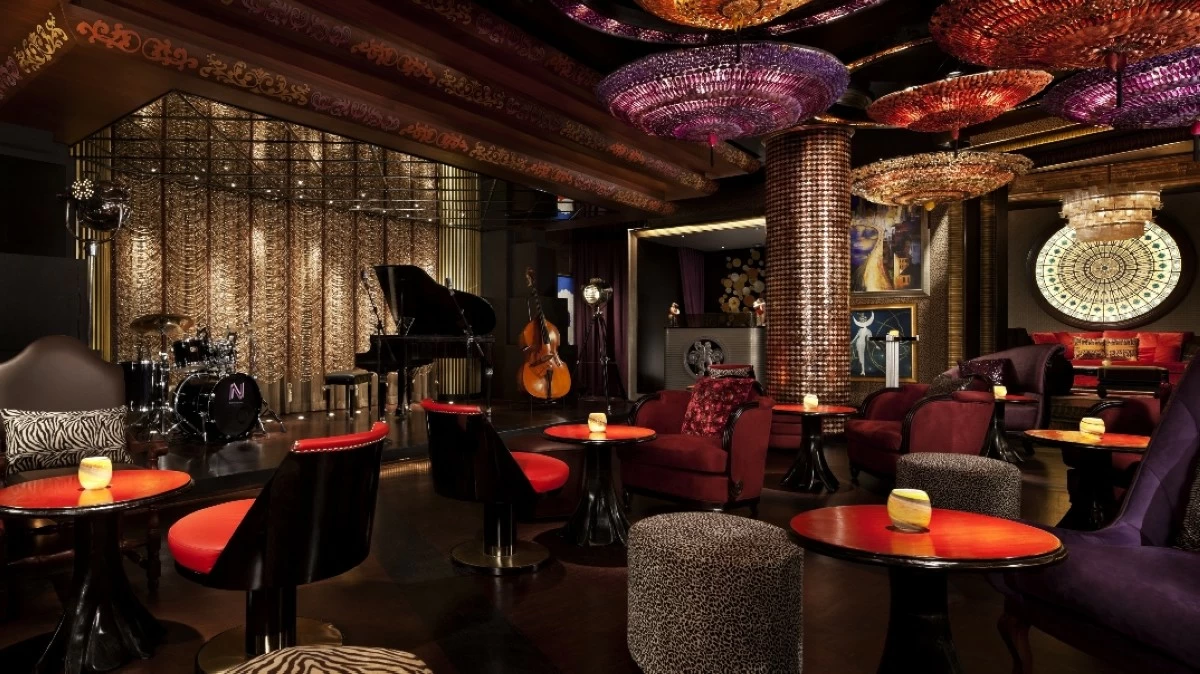 Salon de Ning stage at Peninsula Manila  (Photo courtesy of Medium Rare organizers)