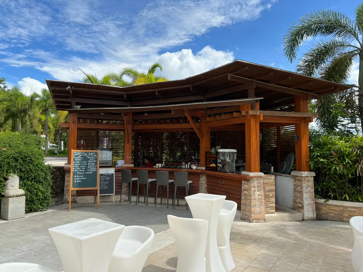 Poolside Patio (Photo courtesy of SETIR)