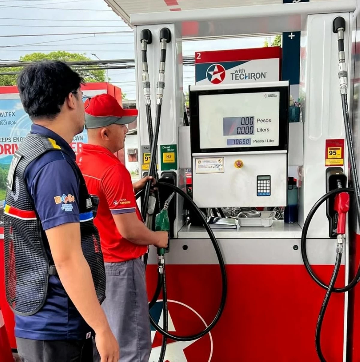 Price monitoring by the Muntinlupa City government on March 23 (Photo from the Muntinlupa PIO)