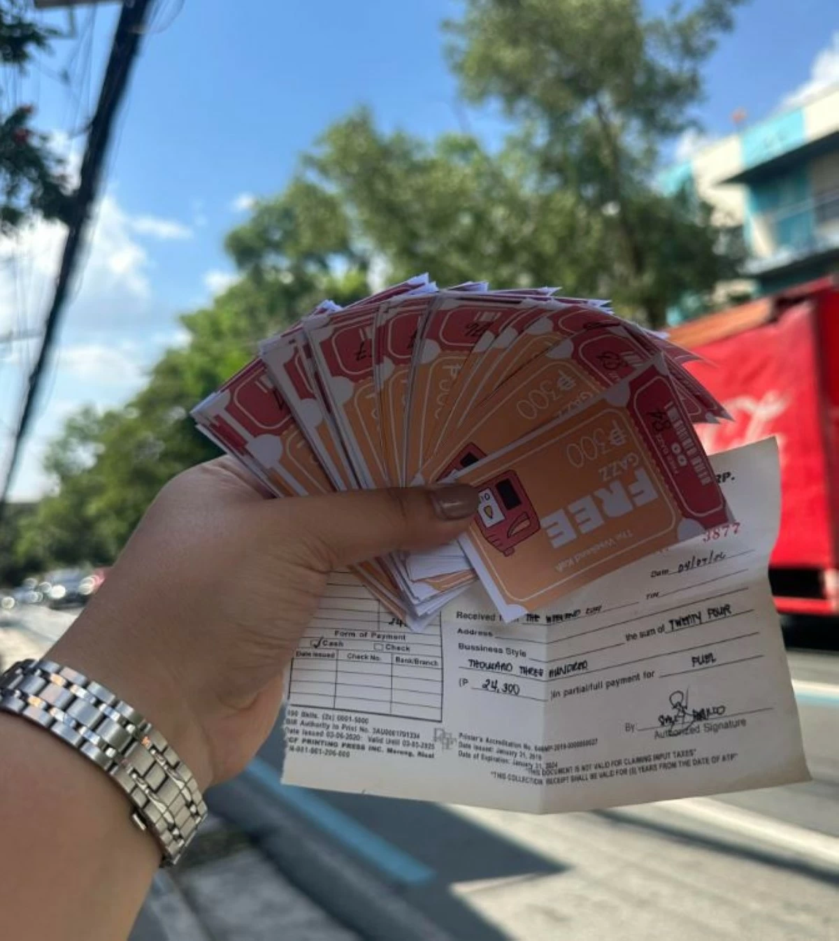 The P300 pesos fuel vouchers (photo by The Weekend Kofi's )