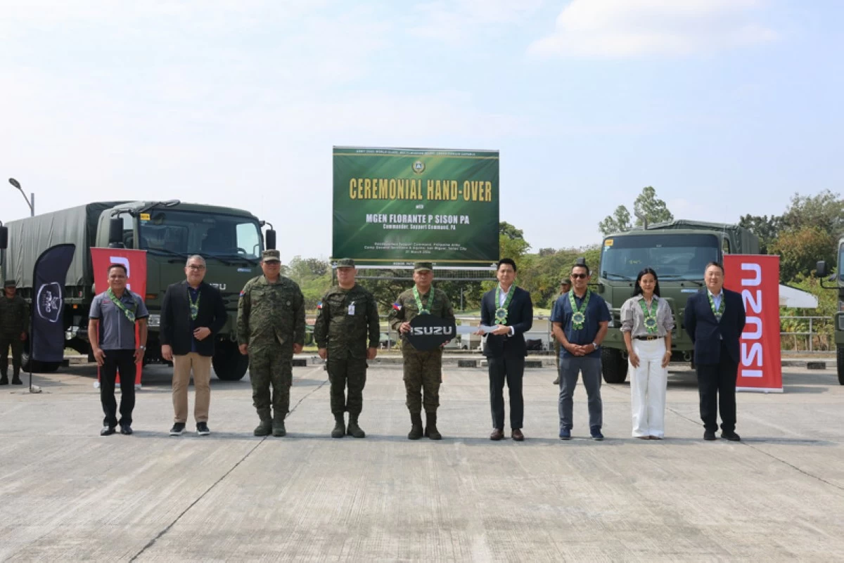 From left: Isuzu Gencars Inc. VP for Sales and Marketing, Albert Zata; IPC Department Head for Dealers Sales, Mario Ojales, Philippine Army Group Commander - 1st Logistics Group Command Support, Colonel Arturo DL Palma Jr. OS (GSC) PA; Philippine Army Chief of Staff - Support Command, Colonel Joseph F. Manangan Minsa (OS) PA; Philippine Army Commander - Support Command, Major General Florante P. Sison PA; IPC Executive Vice President, Yasuhiko Oyama, F. Cura Industries General Manager, Florencio Cura; F. Cura Industries Deputy General Manager, Marion Cura; and Isuzu Tagum President Walter Alvarez.
