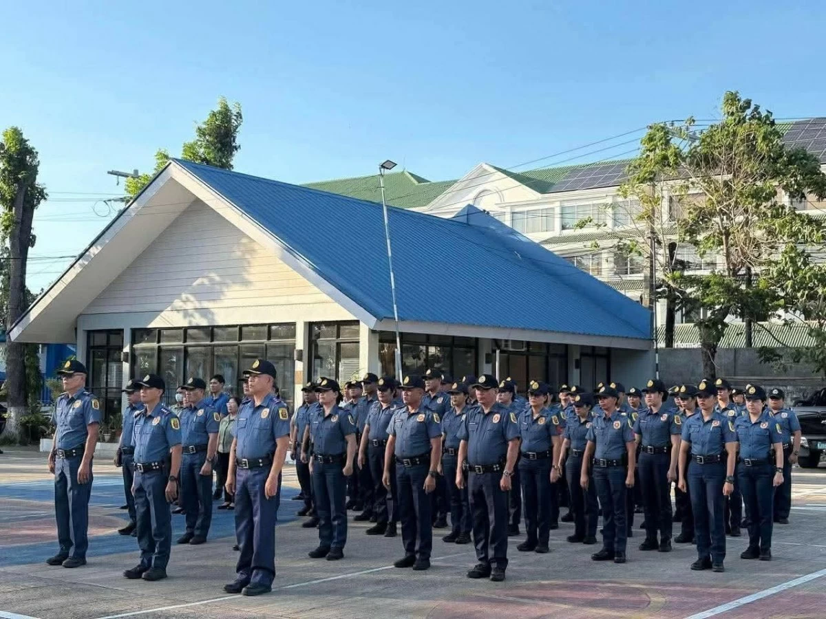 POLICE deployed to secure Araw ng Kagitingan in Negros Island Region (NIR) on Thursday, April 9. (PRO-NIR)