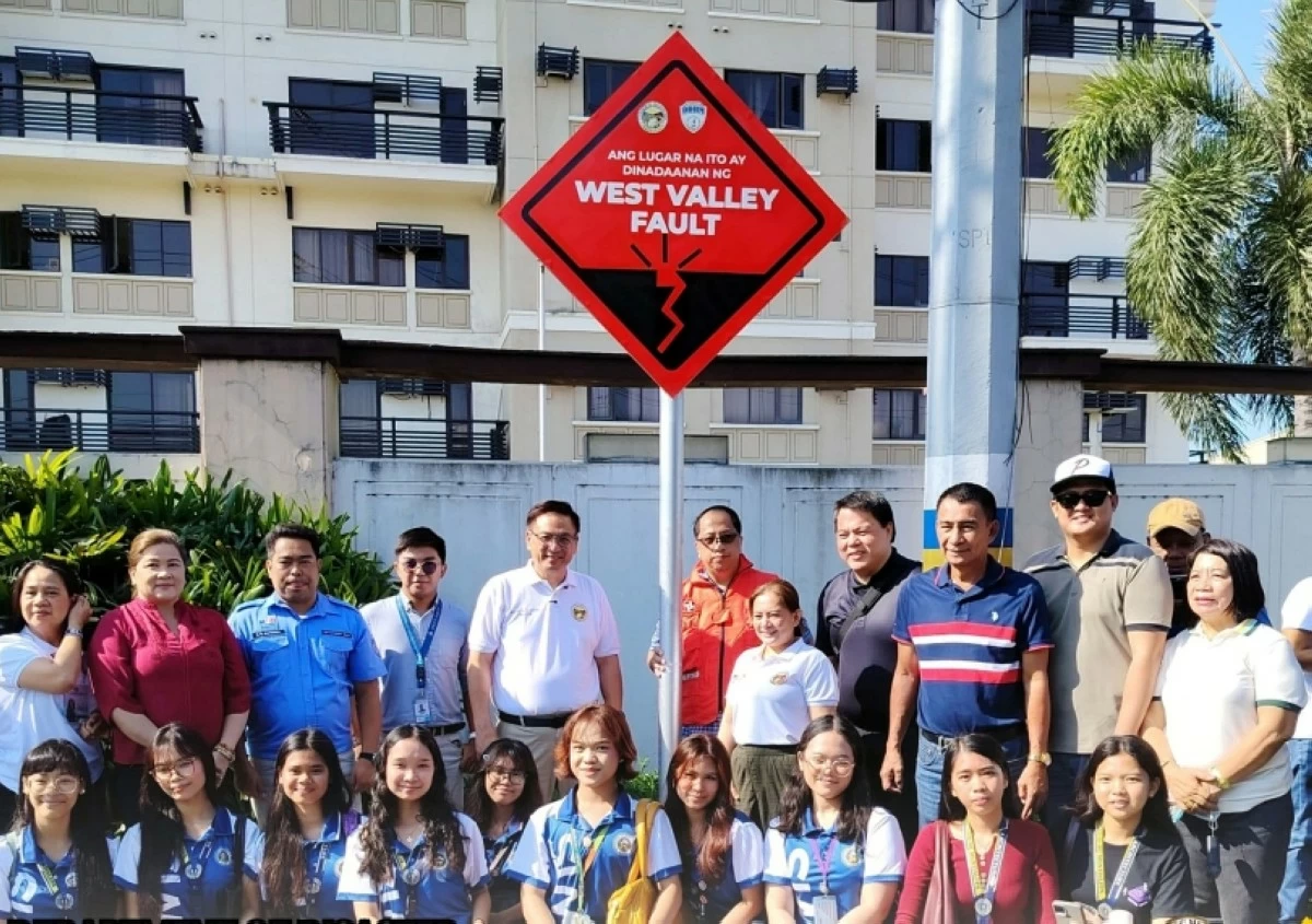 A permanent West Valley Fault marker in Barangay Sucat, Muntinlupa (Photo from the Muntinlupa City Department of Disaster Resilience and Management) 