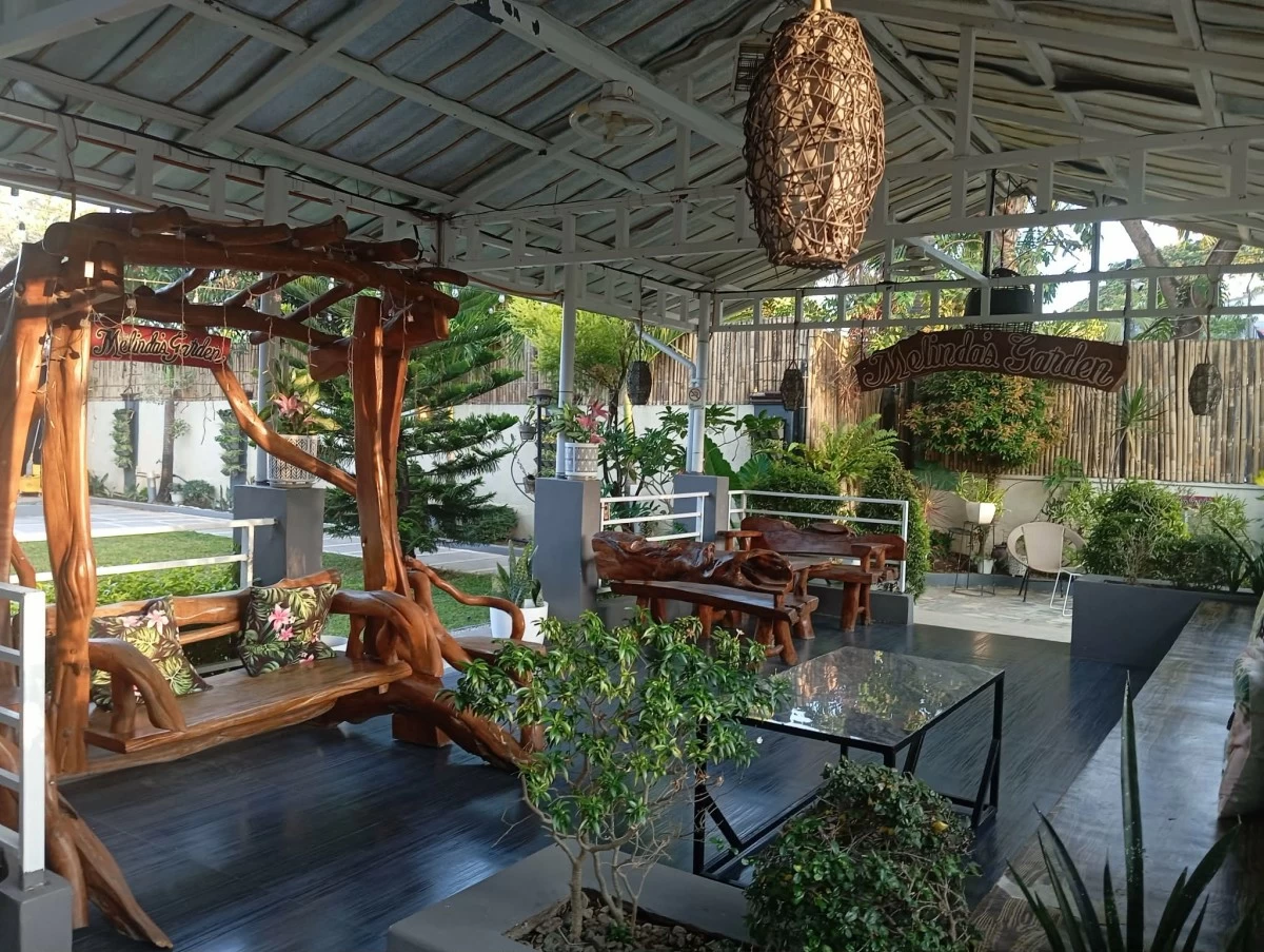 Garden area at Melinda's Garden and Private Resort (photo by Nel Andrade)