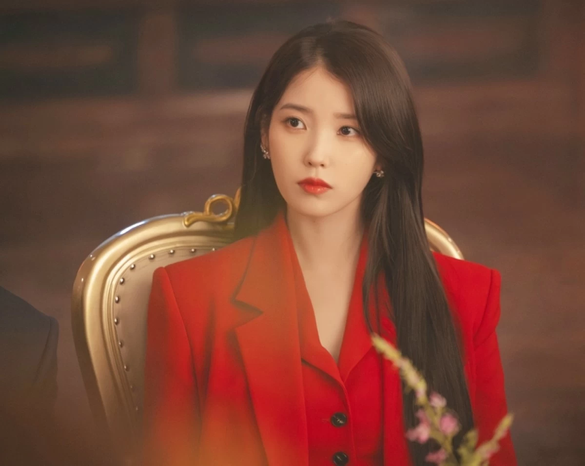 “Perfect Crown” star IU (MBC) 