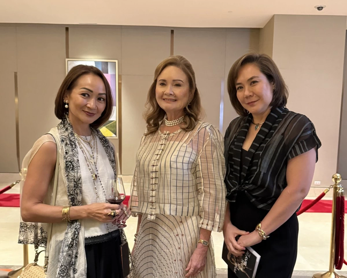 Maritoni Rufino-Tordesillas, Lulette Moran-Monbiot, and Amanda Luym