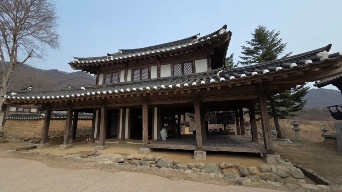 Dae Jang Geum Park in Yongin, South Korea (Jonathan Hicap) 
