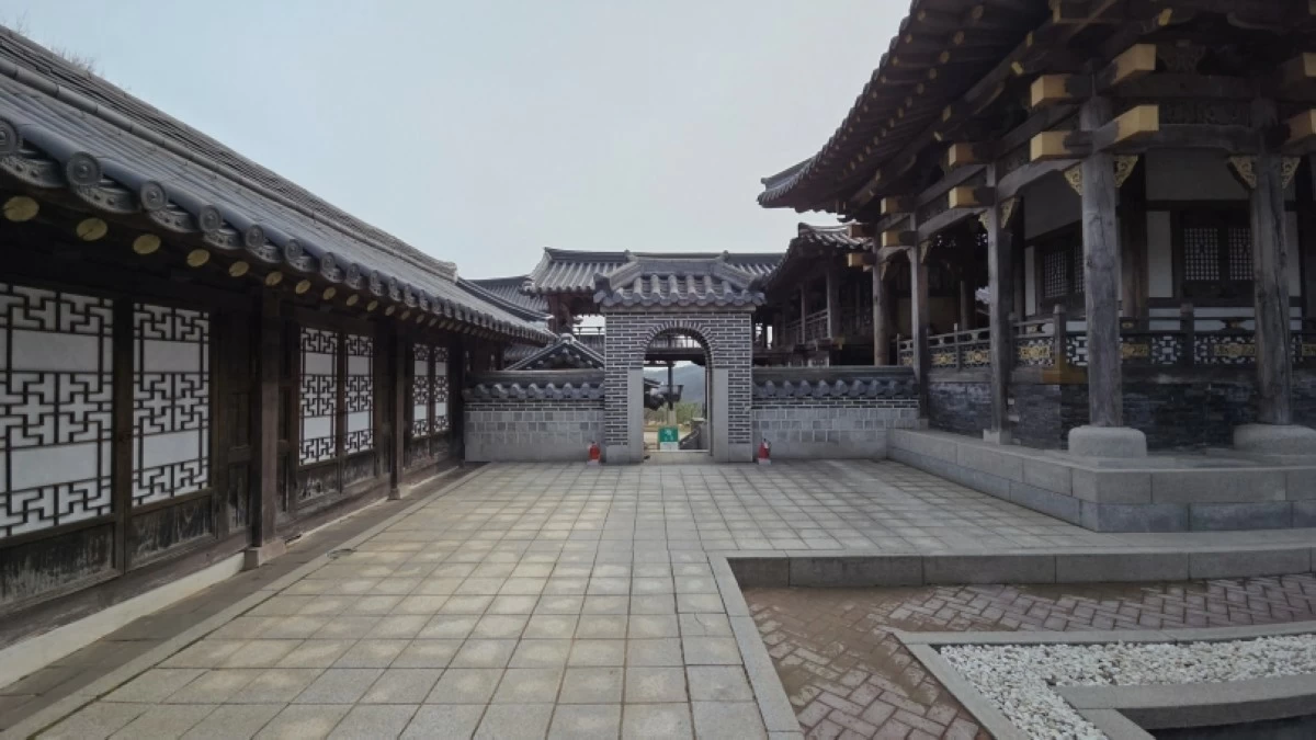 Dae Jang Geum Park in Yongin, South Korea (Jonathan Hicap)