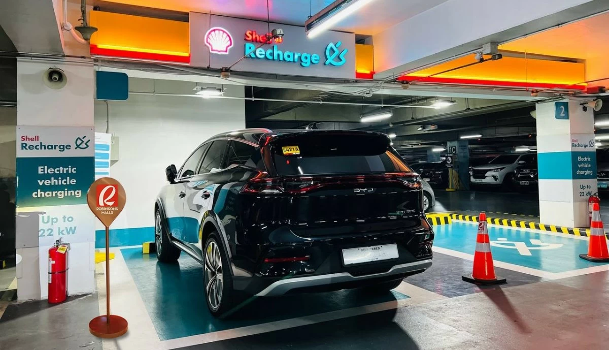 Introduced at Opus with Shell Pilipinas, Shell Recharge offers EV users a more convenient charging option while contributing to Robinsons Malls’ sustainability efforts. (Photo courtesy of Robinsons Mall)
