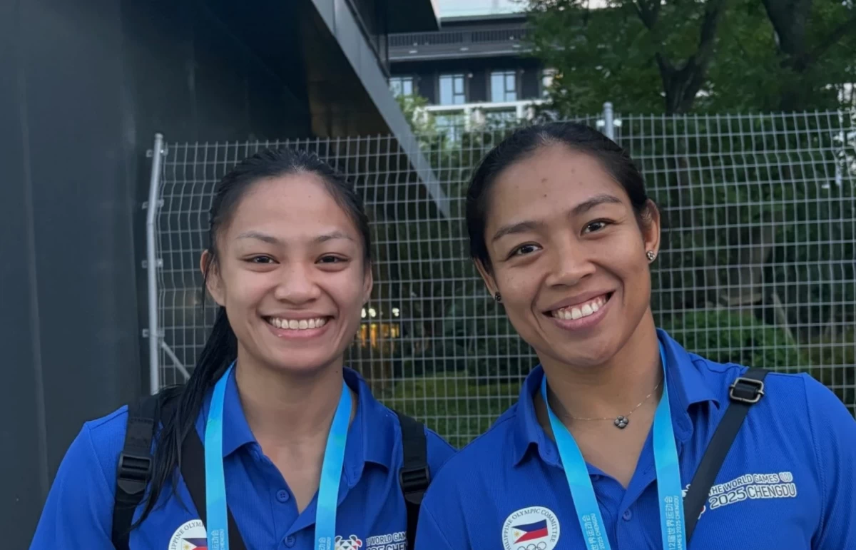 Kaila Napolis, left, and Annie Ramirez. (File Photo)