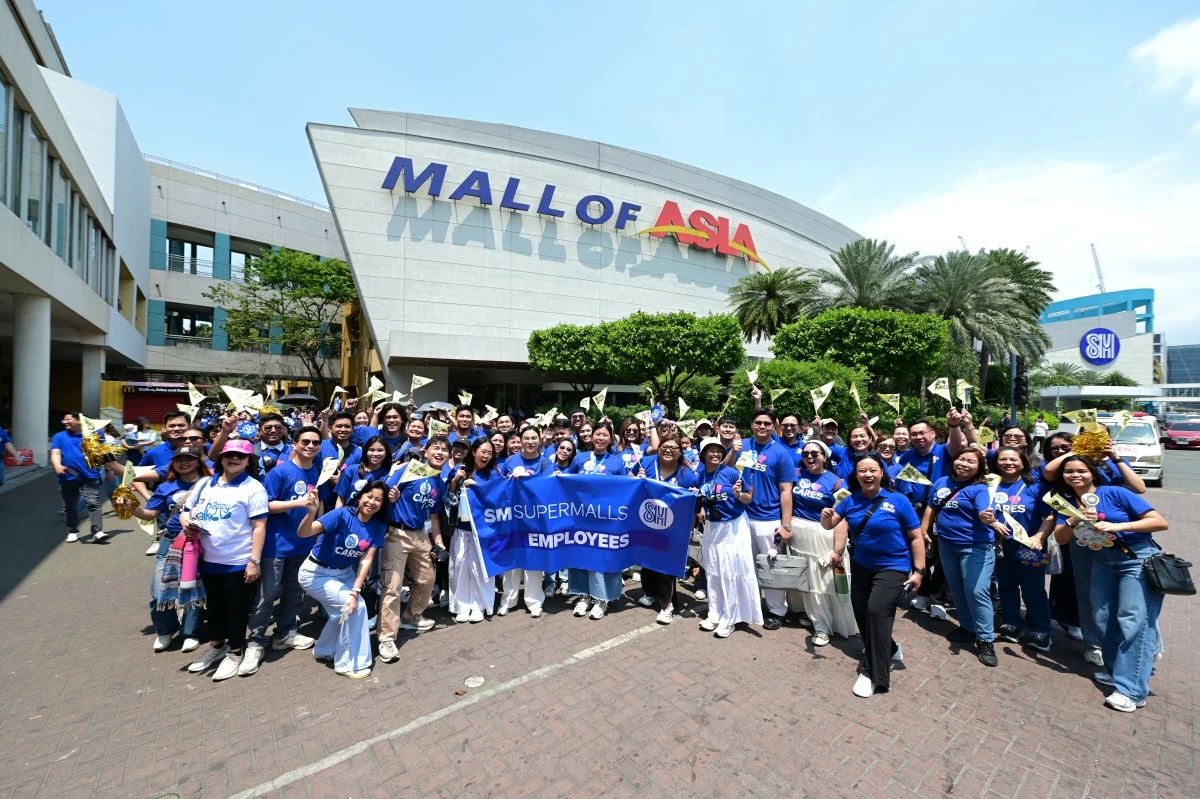 Volunteers and partner communities stand in solidarity at Happy Walk 2026, underscoring SM Cares’ continued commitment to inclusion, and empowerment.
