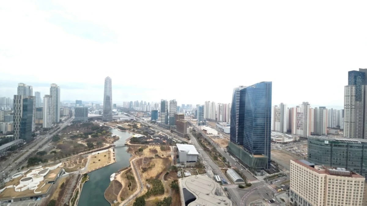 Incheon, South Korea (Jonathan Hicap) 
