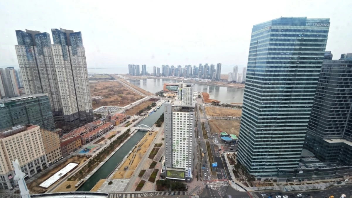 Incheon, South Korea (Jonathan Hicap) 
