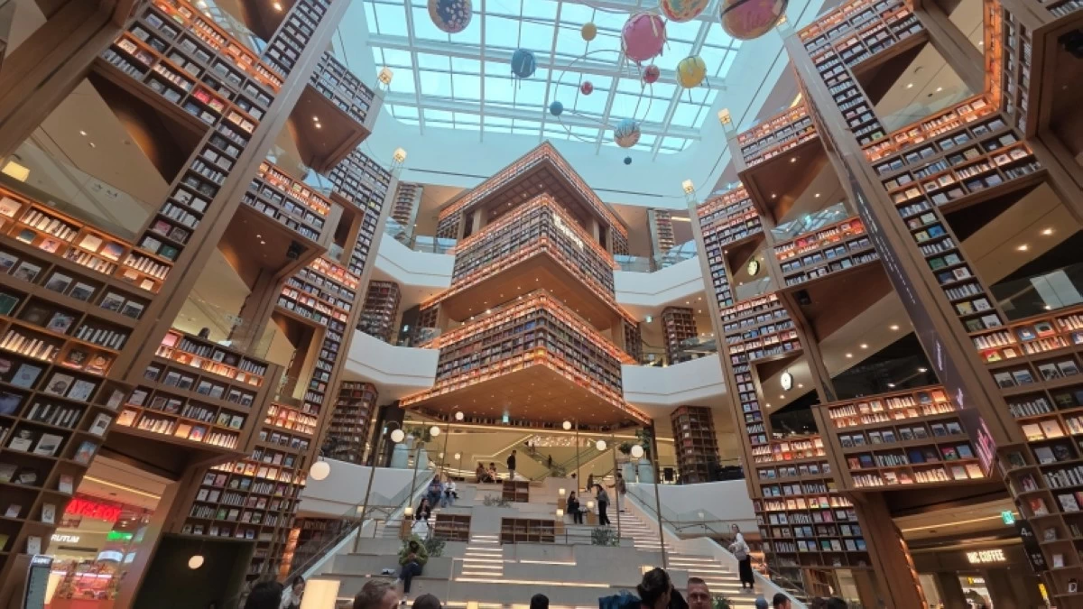 The Starfield Suwon Library has become one of the most Instagrammable spots in South Korea (Jonathan HIcap)