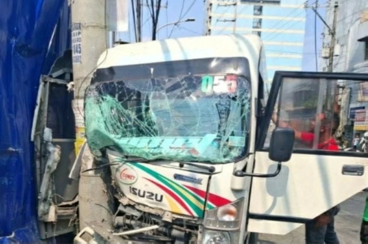 A damaged modern jeepney is seen after it crashed into a traffic post in Cubao, Quezon City on Sunday afternoon, April 19, leaving one dead and 21 others injured. (Photo courtesy of QCPD DTEU)