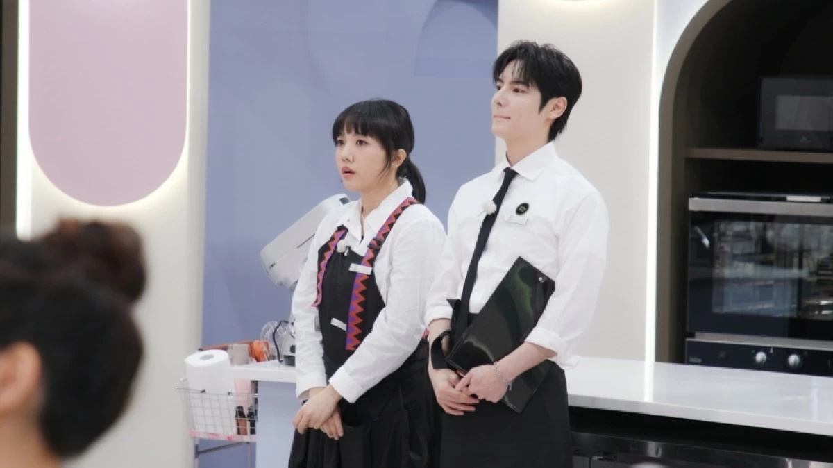 Luvita and Saeon (Viu) 