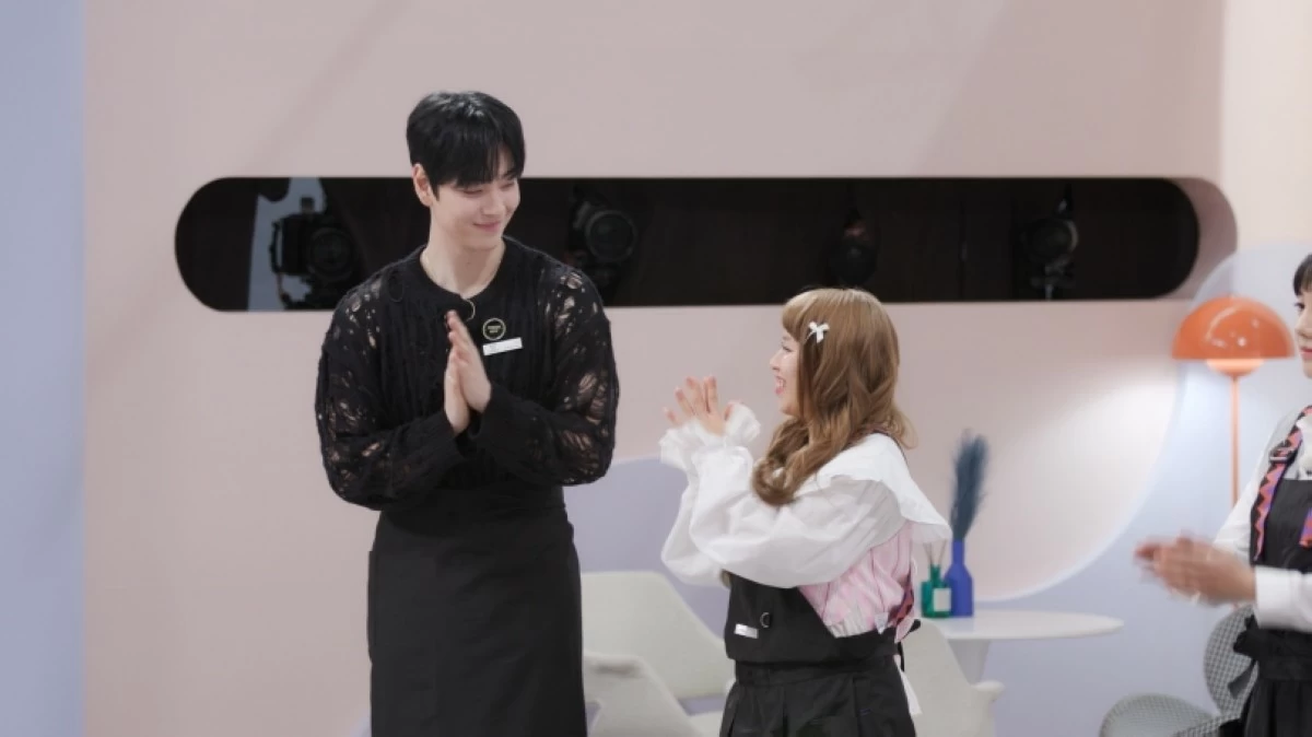 Lin and Joowan (Viu) 