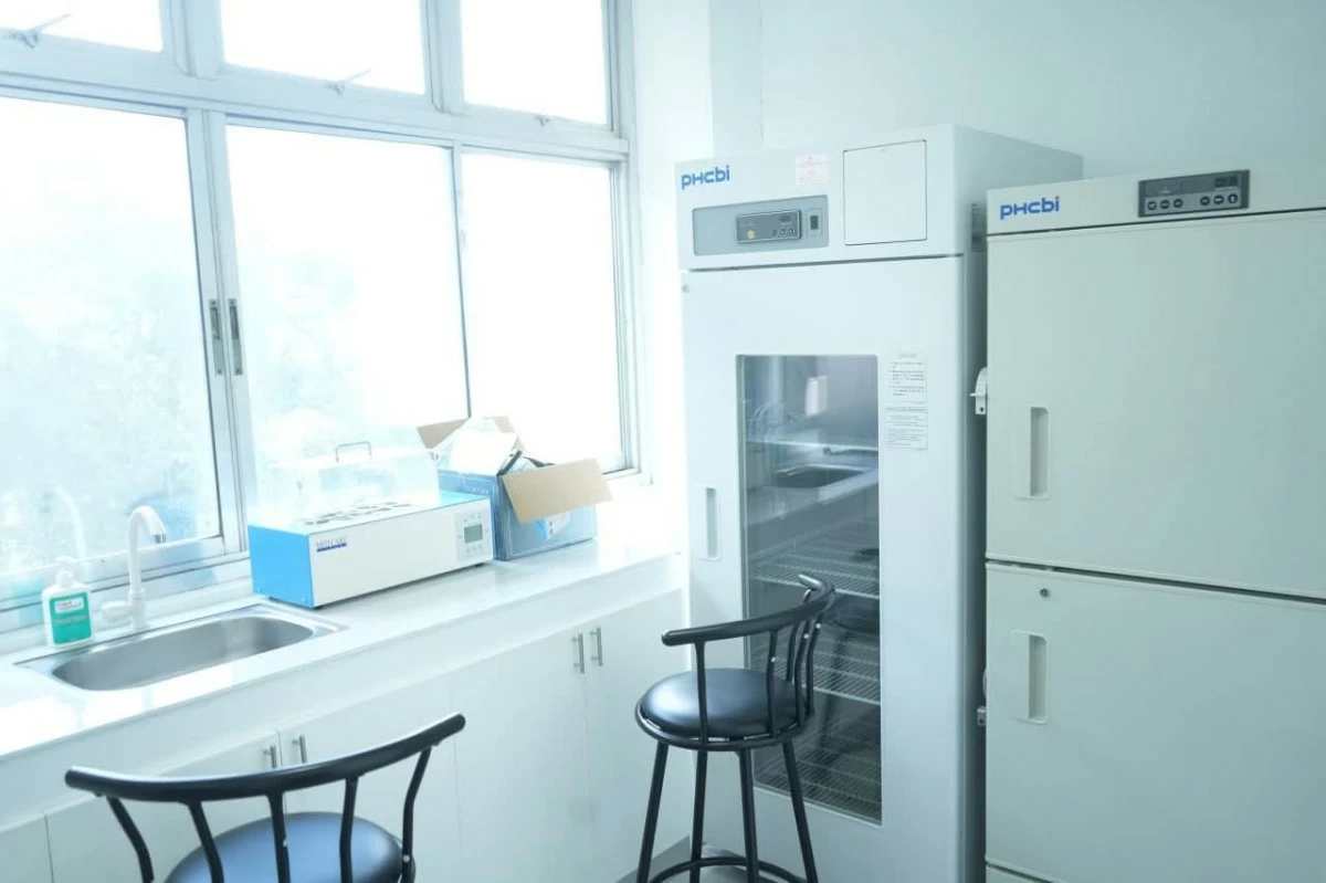 Processing and storage equipment for donated breast milk are installed at the Human Milk Bank inside Caloocan City Medical Center (CCMC). (Photos from Caloocan City LGU)