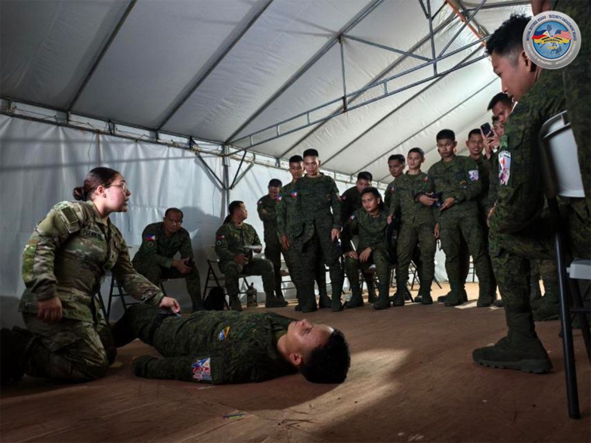 Artillerymen as lifesavers: Balikatan opens combat casualty care drill in Tacloban