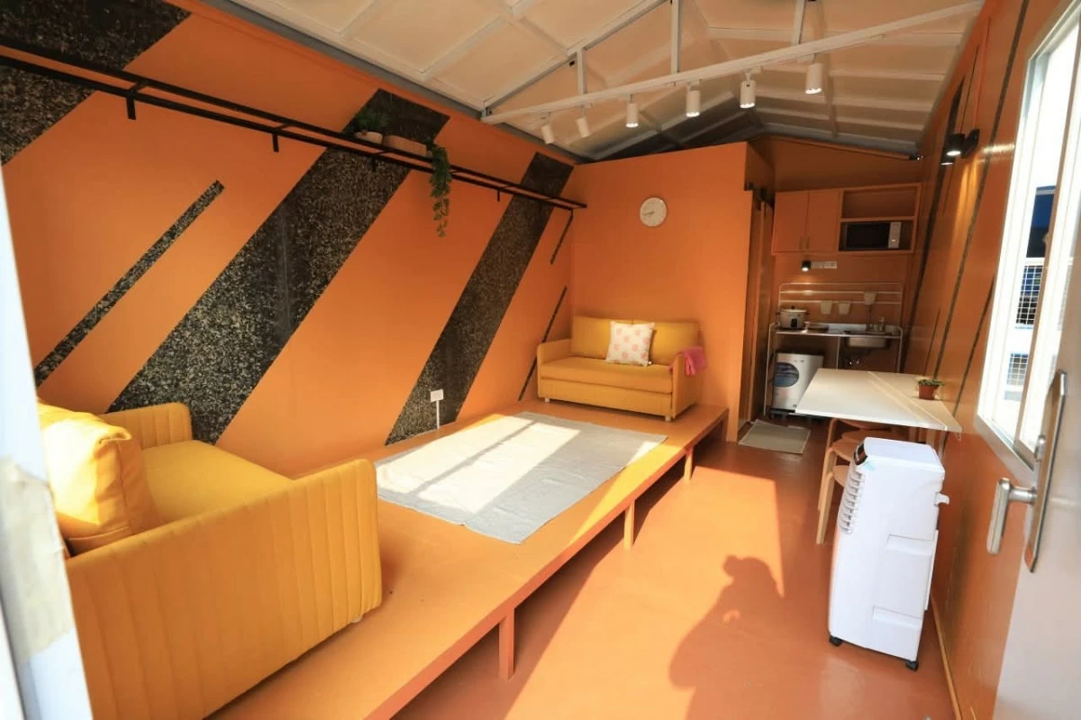 Pasig City Mayor Vico Sotto, together with other city officials and representatives from the Embassy of Sweden, inspects the housing prototype made from plastic waste. (Photos from Pasig PIO)