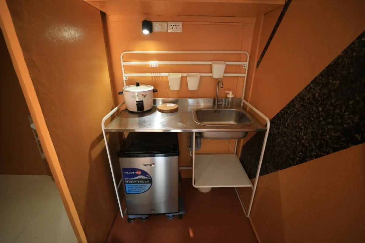 Pasig City Mayor Vico Sotto, together with other city officials and representatives from the Embassy of Sweden, inspects the housing prototype made from plastic waste. (Photos from Pasig PIO)