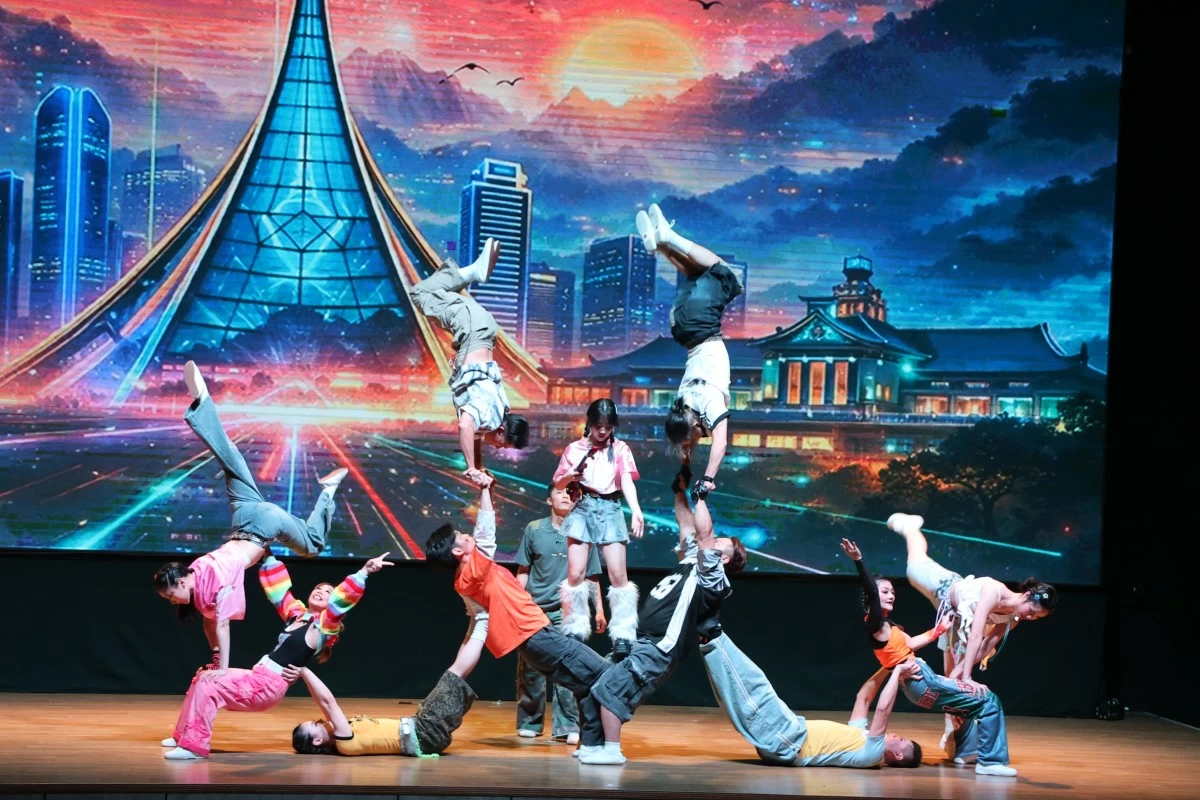 Guest performers from Taiwan showcase dynamic stunts and dances