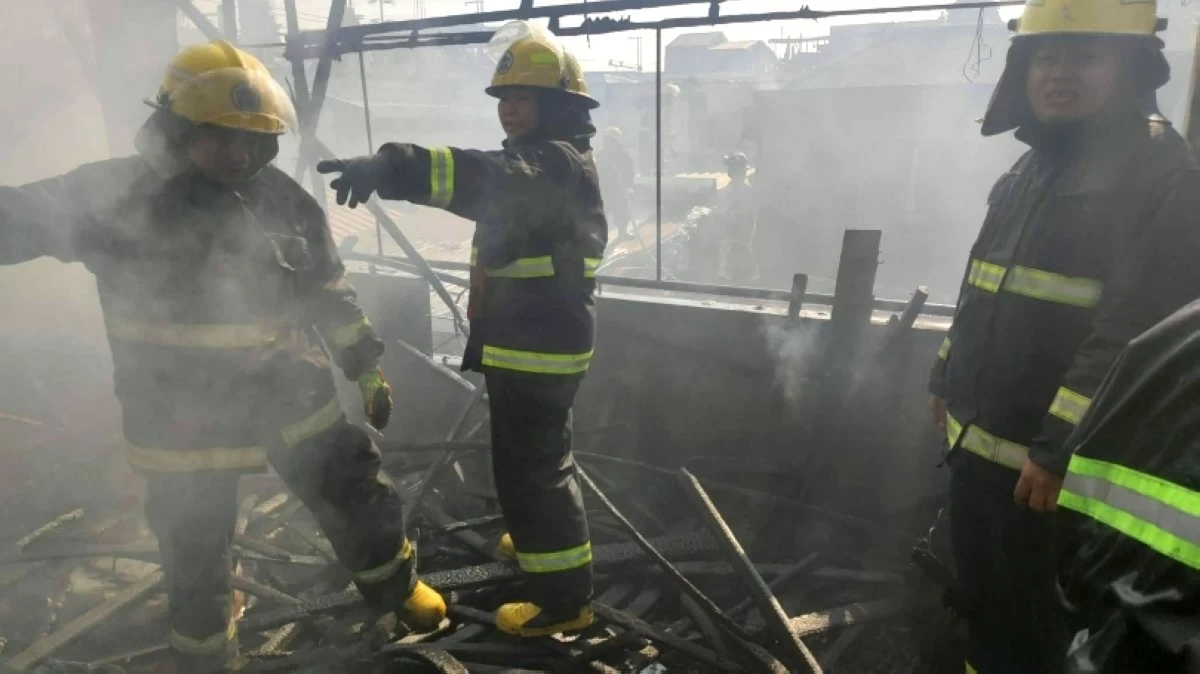The fire in Barangay New Lower Bicutan, Taguig, on April 22 (Photo from Fort Bonifacio Fire & Rescue Volunteer Inc Global 41s on Facebook)
 ·